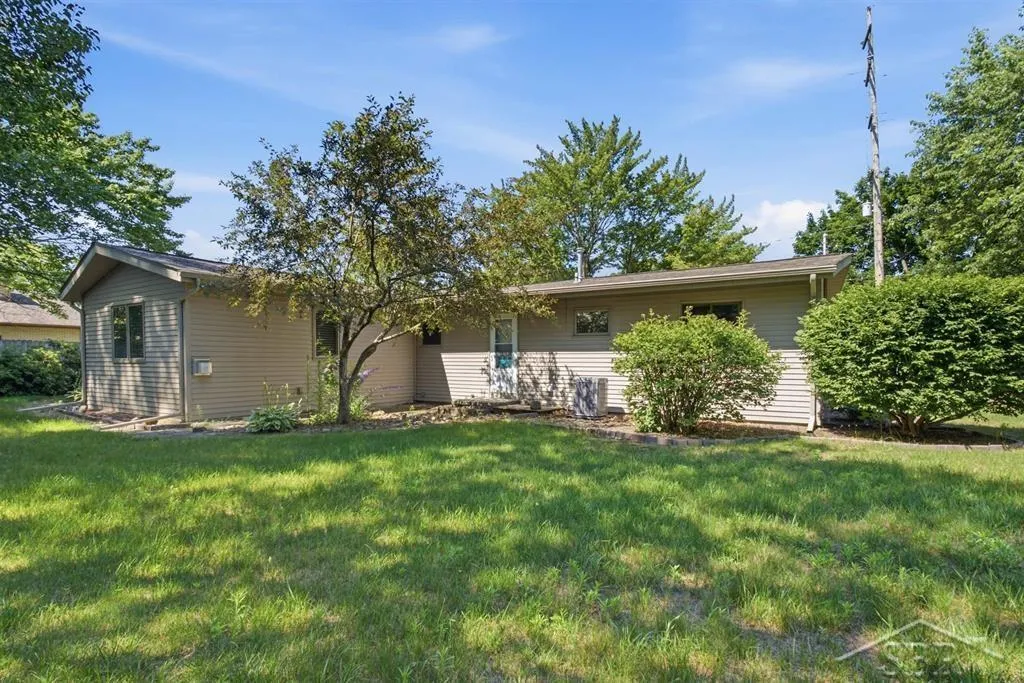 5108 Swede Avenue Midland City MI 48642