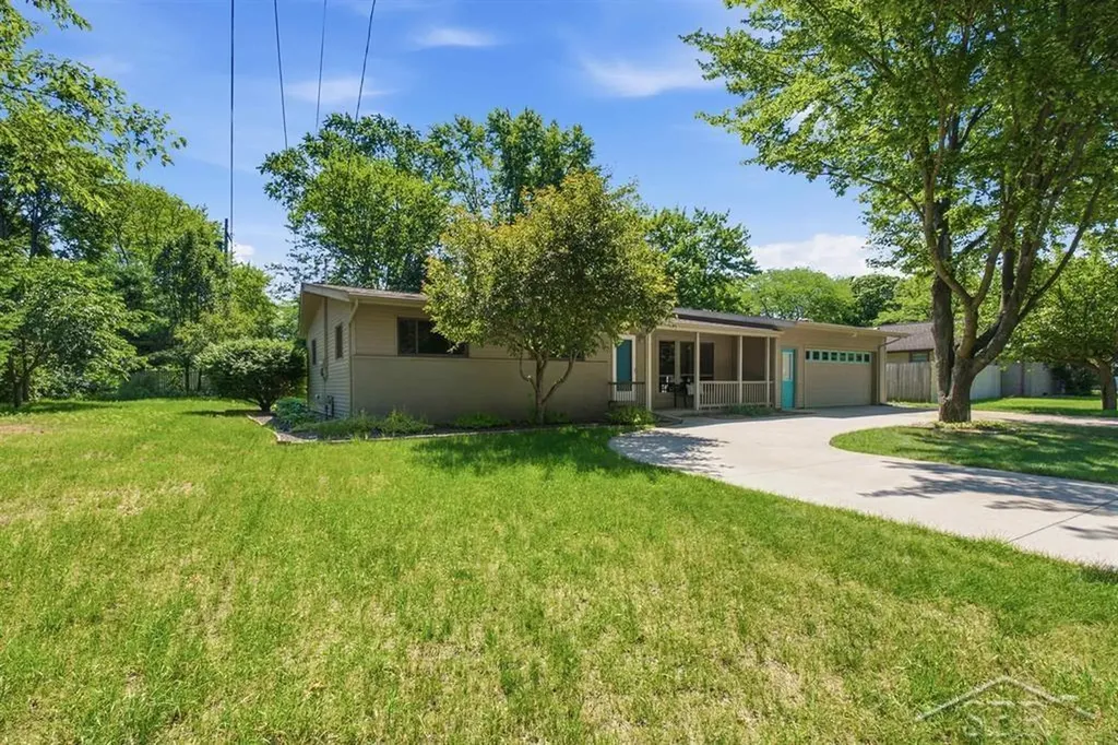 5108 Swede Avenue Midland City MI 48642