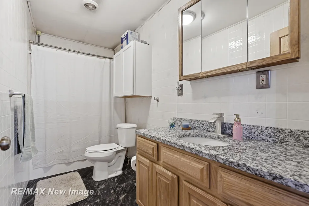 3829 155th Avenue Reed City City MI 49639