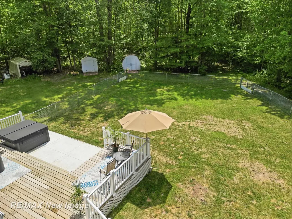 3829 155th Avenue Reed City City MI 49639