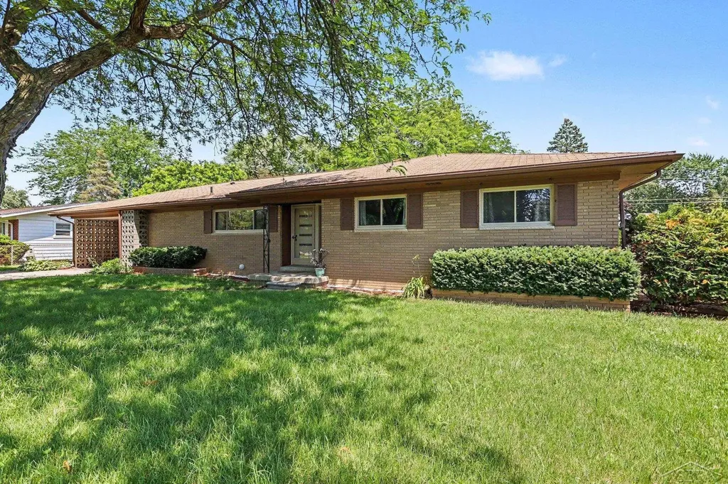 2850 Hemmeter Road Saginaw Charter Township MI 48603
