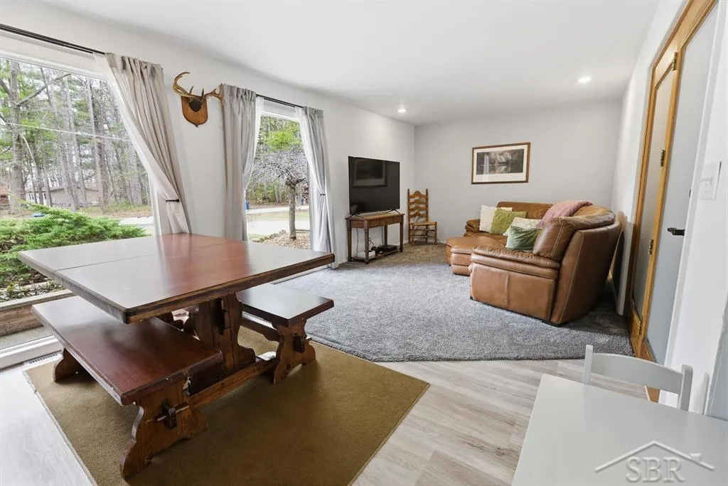 547 W Peterson Drive Sanford Village MI 48657