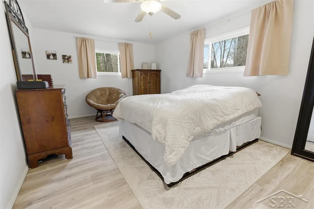 547 W Peterson Drive Sanford Village MI 48657
