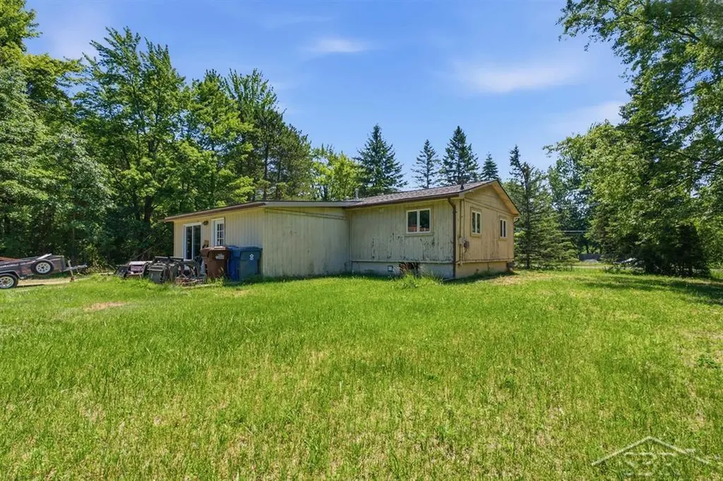 3109 E Monroe Road Larkin Charter Township MI 48642