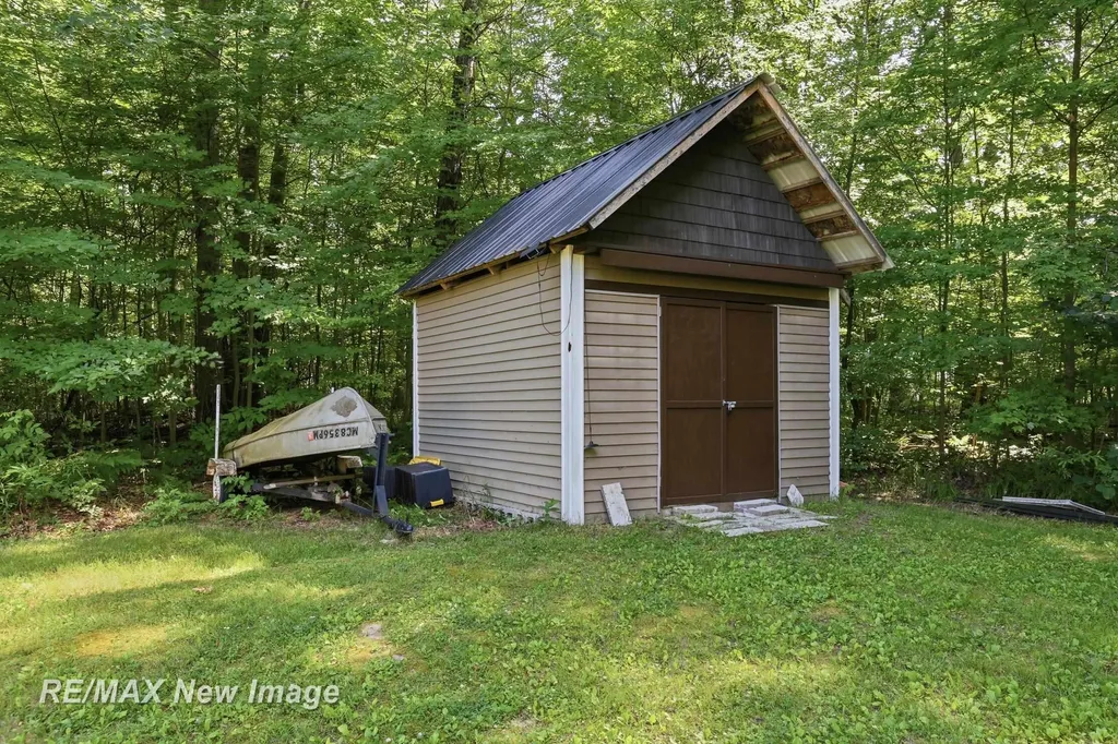 133 S Magruder Road Greendale Township MI 48883