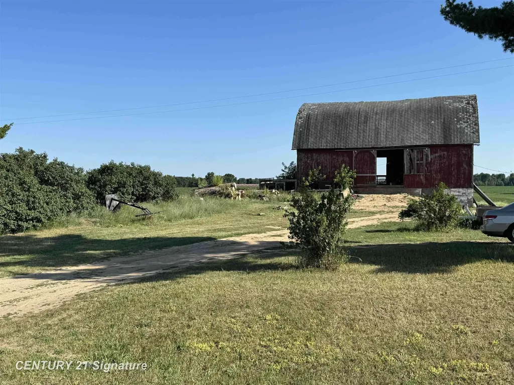 5732 E Grass Lake Road Vernon Township MI 48617