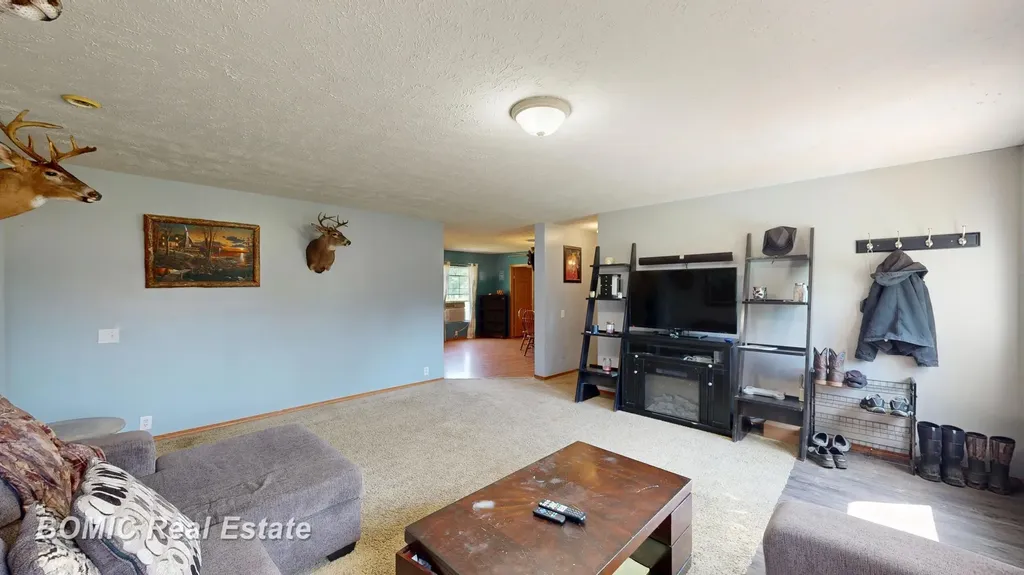 3865 Mushroom Road Wells Township MI 48723