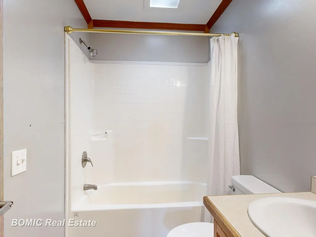 3865 Mushroom Road Wells Township MI 48723