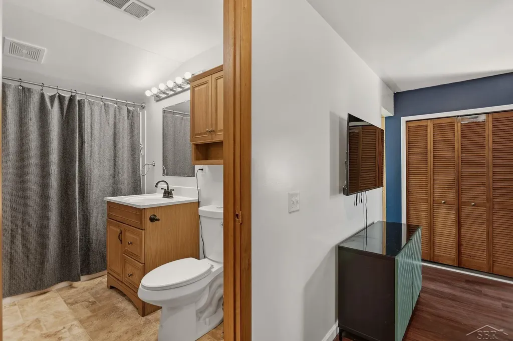 1177 S Poseyville Road Midland Charter Township MI 48640