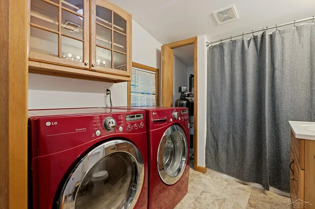 1177 S Poseyville Road Midland Charter Township MI 48640