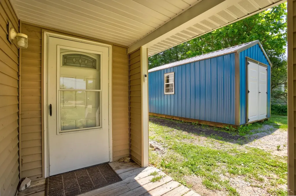 1177 S Poseyville Road Midland Charter Township MI 48640