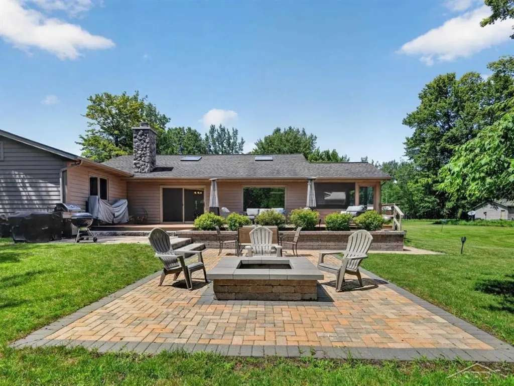 457 E Mier Road Lincoln Township MI 48657