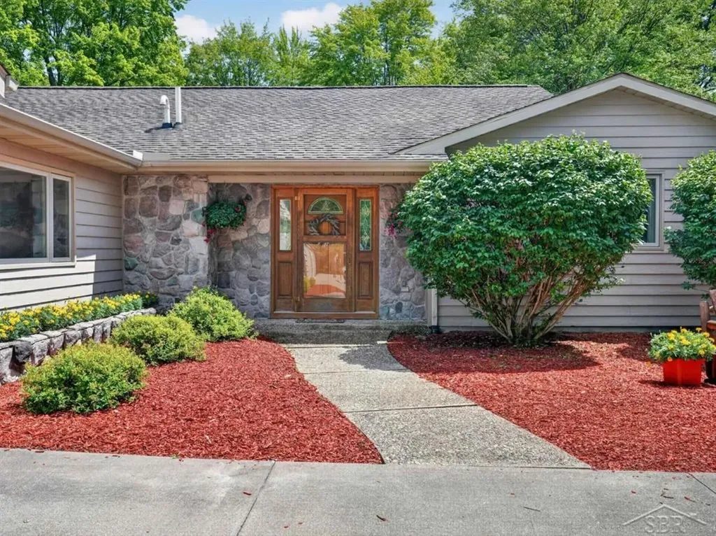 457 E Mier Road Lincoln Township MI 48657