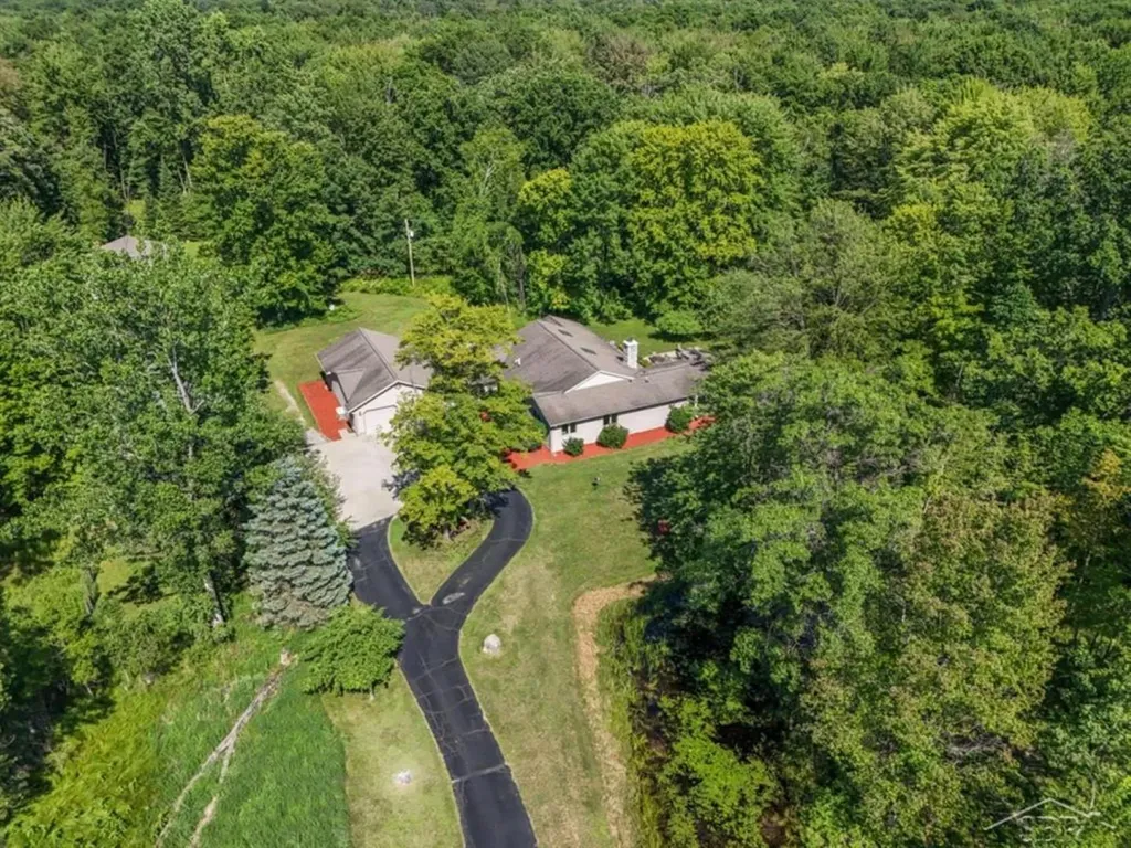 457 E Mier Road Lincoln Township MI 48657