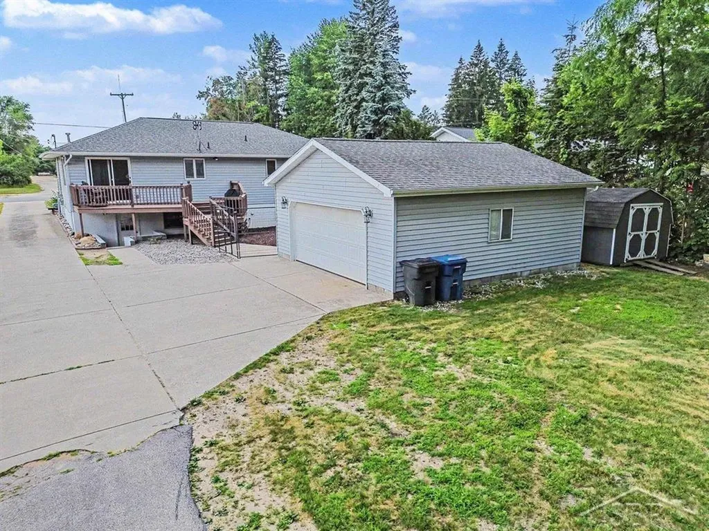 423 Glidden Road Beaverton City MI 48612