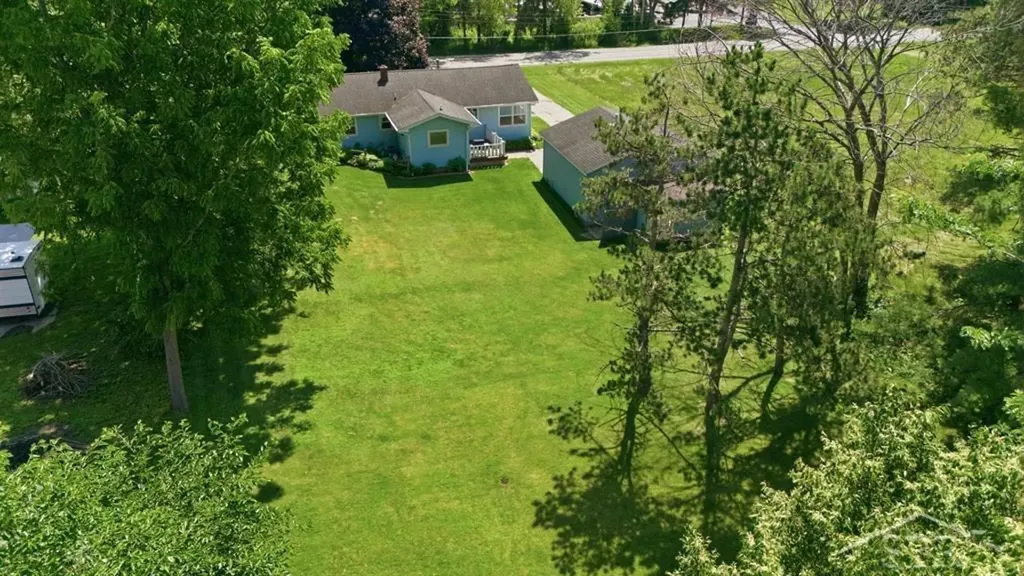 4665 N River Road Thomas Township MI 48623