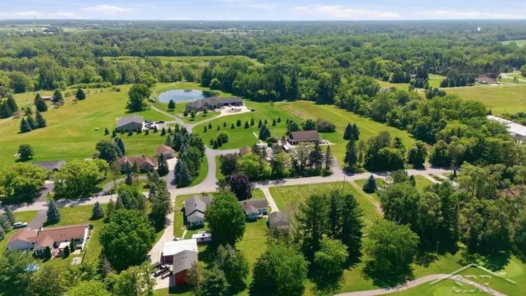 4665 N River Road Thomas Township MI 48623