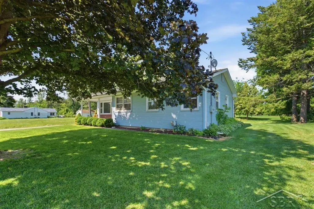4665 N River Road Thomas Township MI 48623