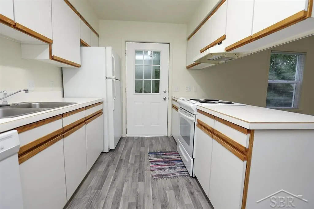 414/416 Willow Street Midland City MI 48642