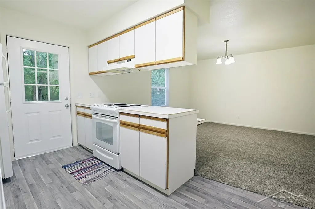 414/416 Willow Street Midland City MI 48642