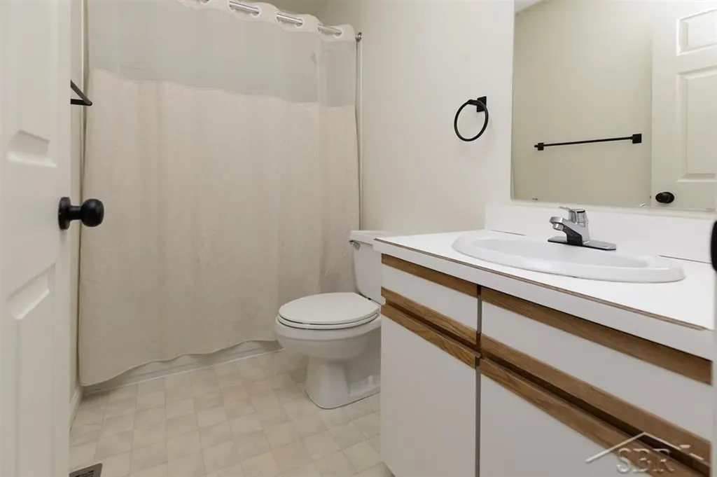 414/416 Willow Street Midland City MI 48642