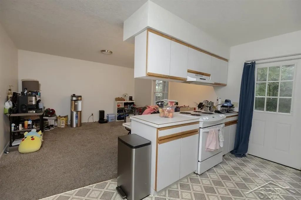 414/416 Willow Street Midland City MI 48642