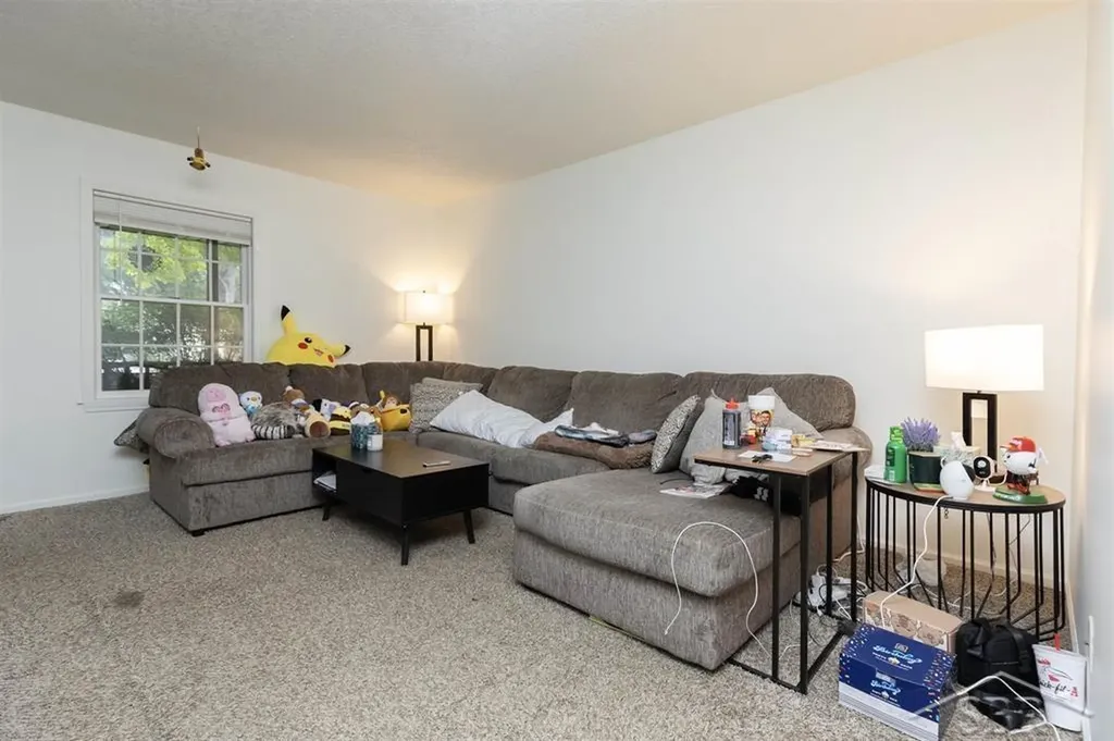 414/416 Willow Street Midland City MI 48642