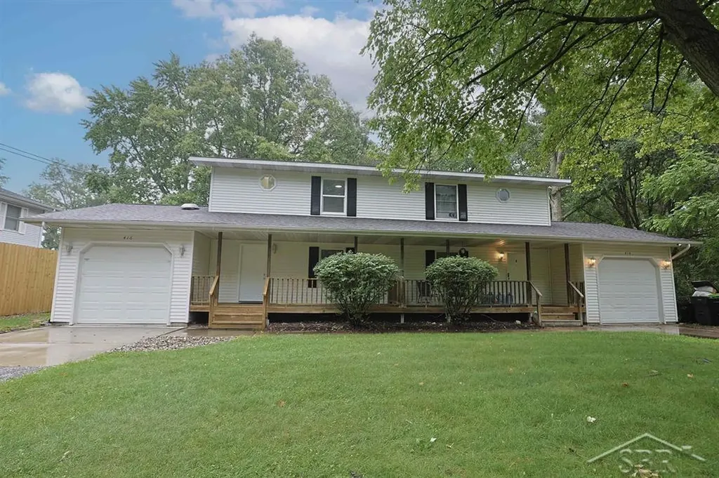 414/416 Willow Street Midland City MI 48642