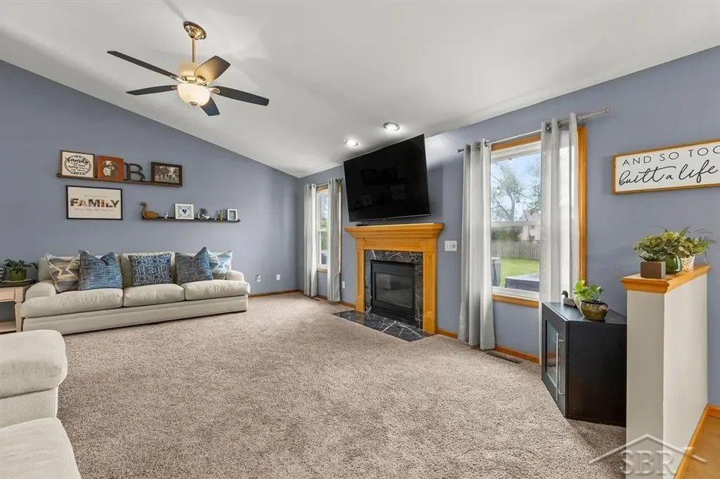 11169 Moorfield Drive Tittabawassee Township MI 48623
