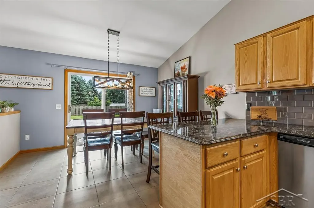11169 Moorfield Drive Tittabawassee Township MI 48623