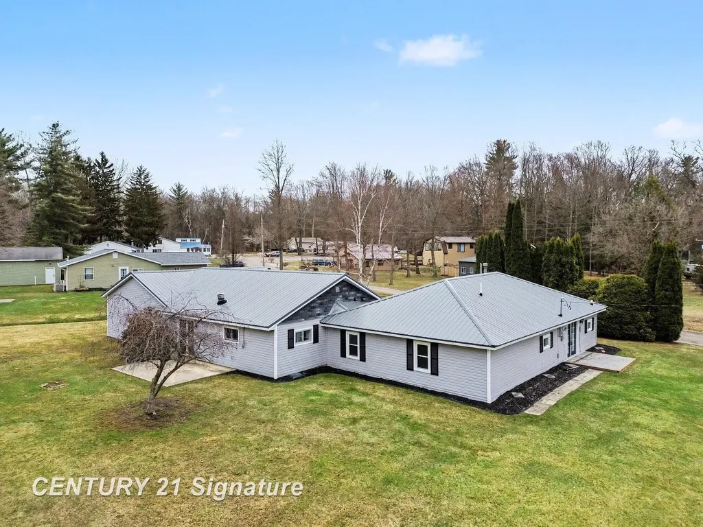 474 W Taylor Drive Jerome Township MI 48657