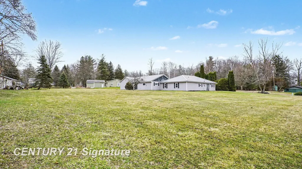 474 W Taylor Drive Jerome Township MI 48657