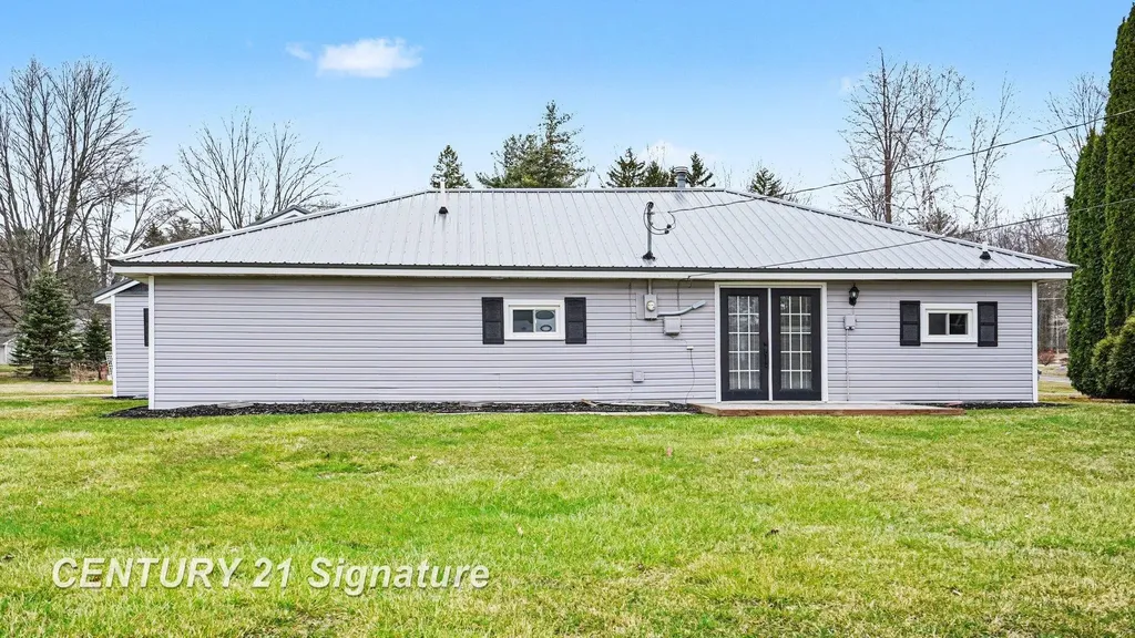 474 W Taylor Drive Jerome Township MI 48657