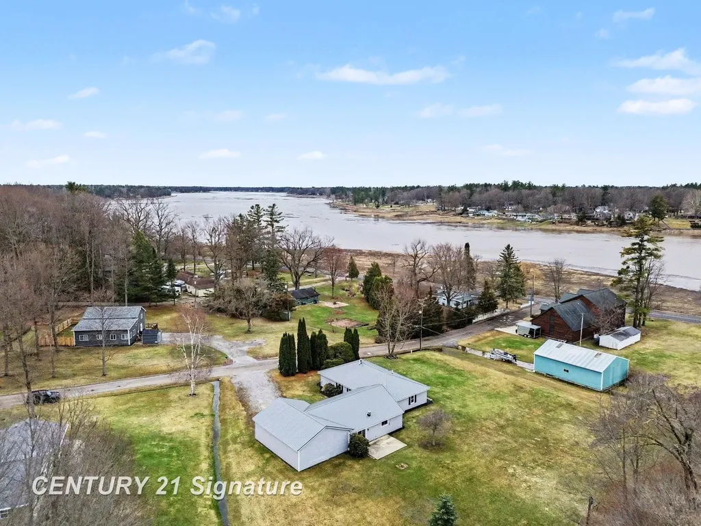 474 W Taylor Drive Jerome Township MI 48657