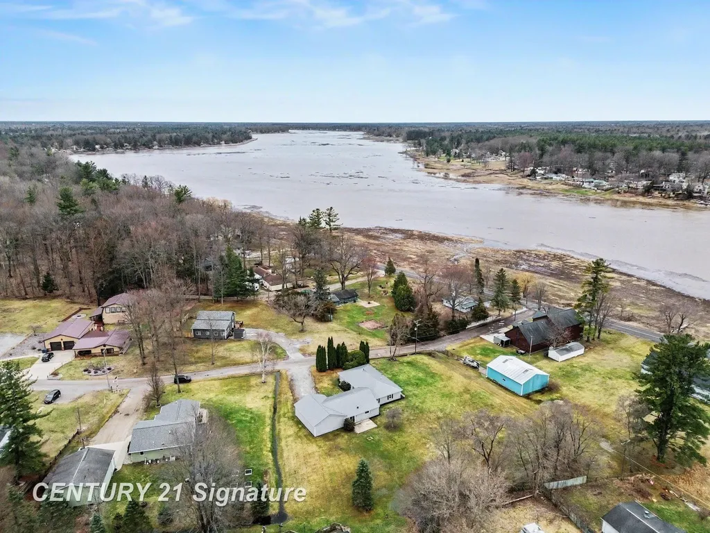 474 W Taylor Drive Jerome Township MI 48657