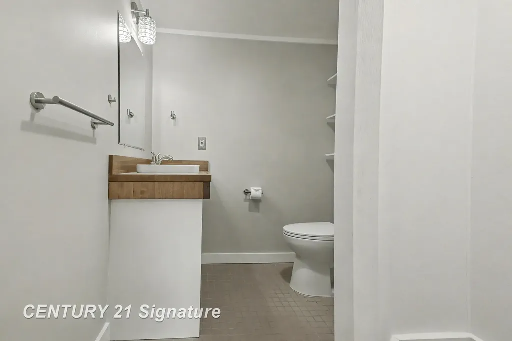 474 W Taylor Drive Jerome Township MI 48657