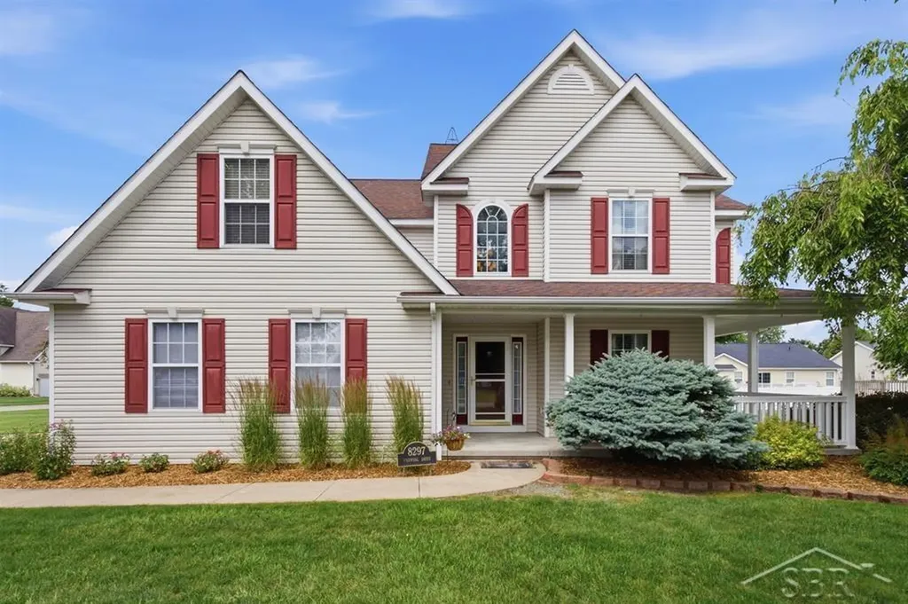 8297 Waxwing Drive Tittabawassee Township MI 48623
