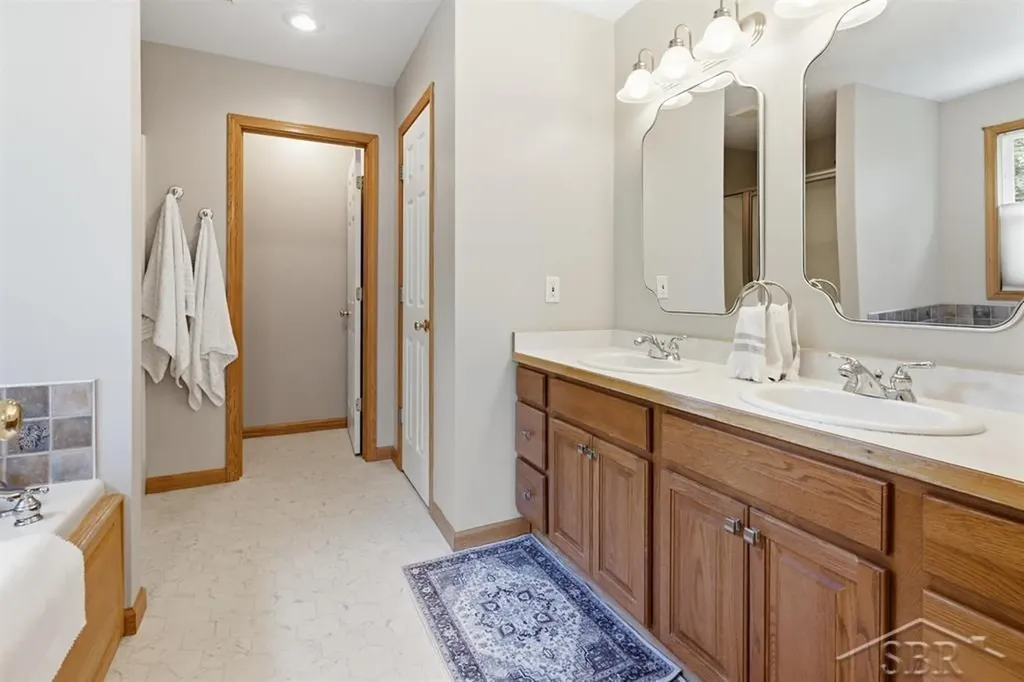 8297 Waxwing Drive Tittabawassee Township MI 48623