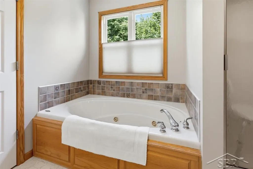 8297 Waxwing Drive Tittabawassee Township MI 48623