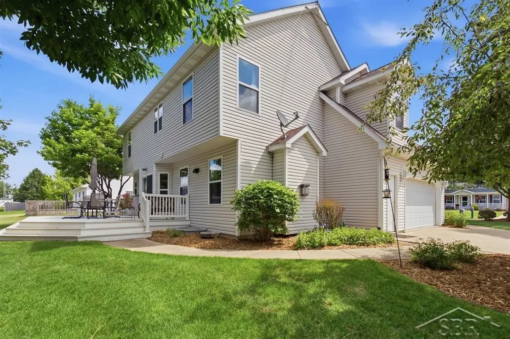 8297 Waxwing Drive Tittabawassee Township MI 48623