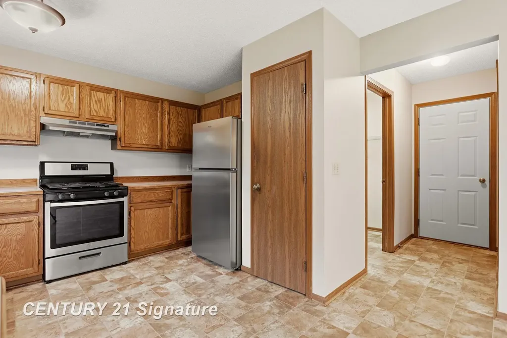 7944-7946 Rivercrest Court Tittabawassee Township MI 48623
