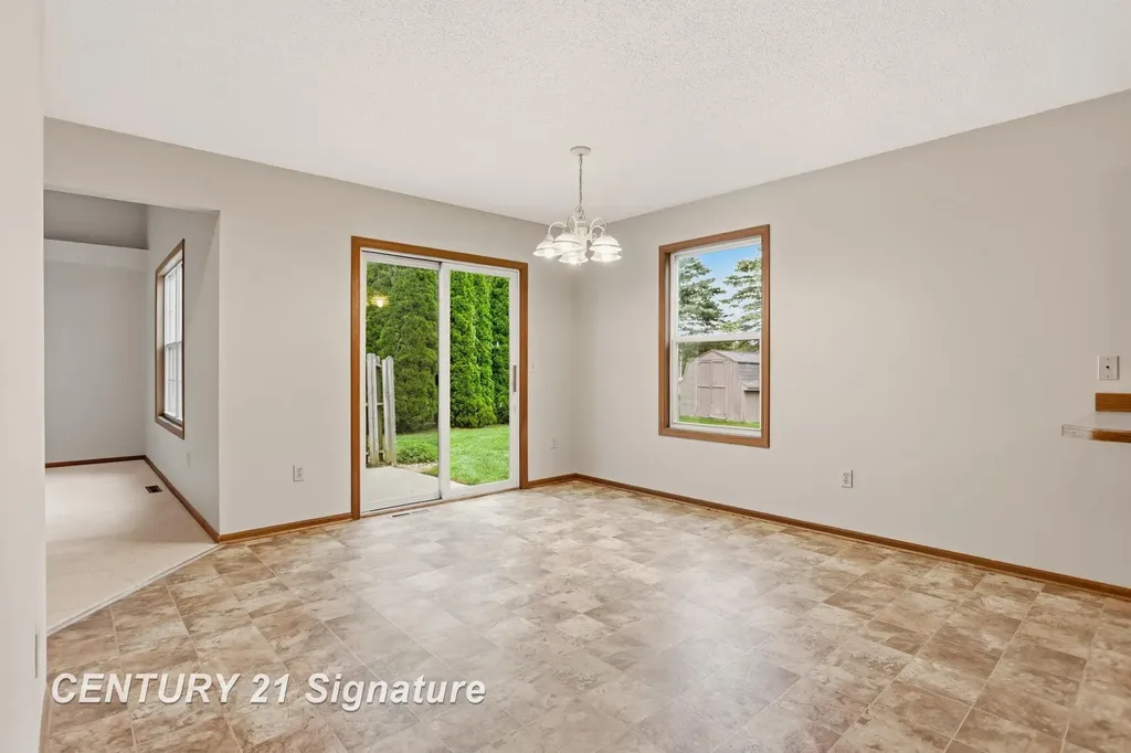 7944-7946 Rivercrest Court Tittabawassee Township MI 48623