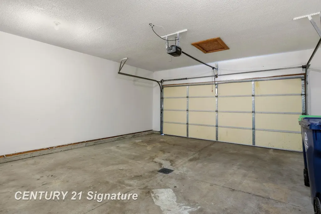 7944-7946 Rivercrest Court Tittabawassee Township MI 48623