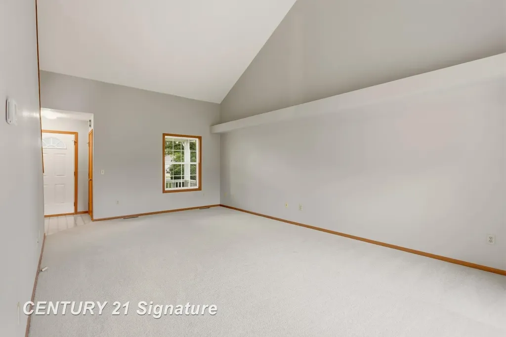 7944-7946 Rivercrest Court Tittabawassee Township MI 48623