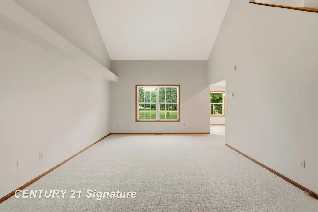7944-7946 Rivercrest Court Tittabawassee Township MI 48623