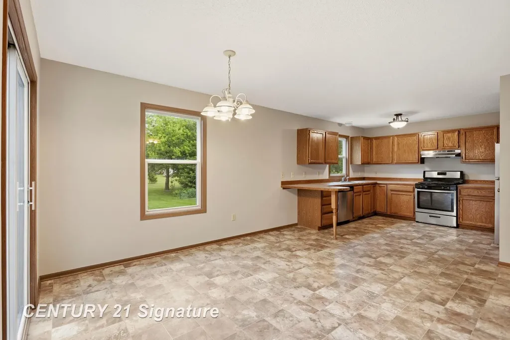 7944-7946 Rivercrest Court Tittabawassee Township MI 48623