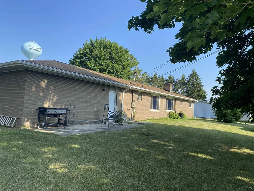 1032 N Hemlock Road Richland Township MI 48626