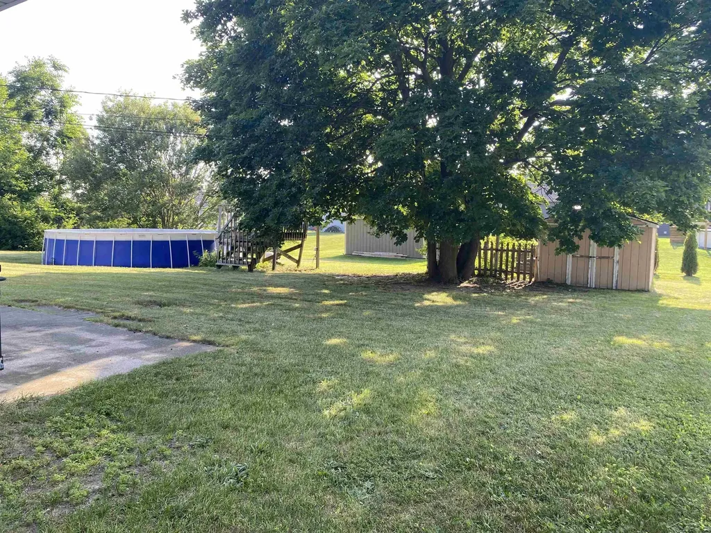 1032 N Hemlock Road Richland Township MI 48626
