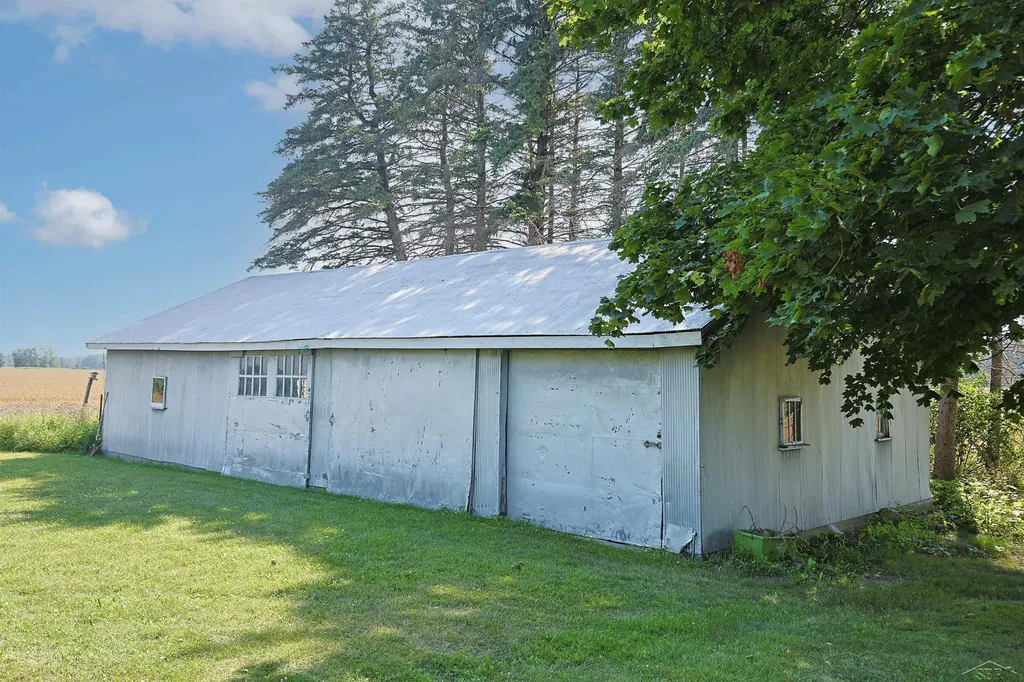 10275 Swan Creek Road Thomas Township MI 48609