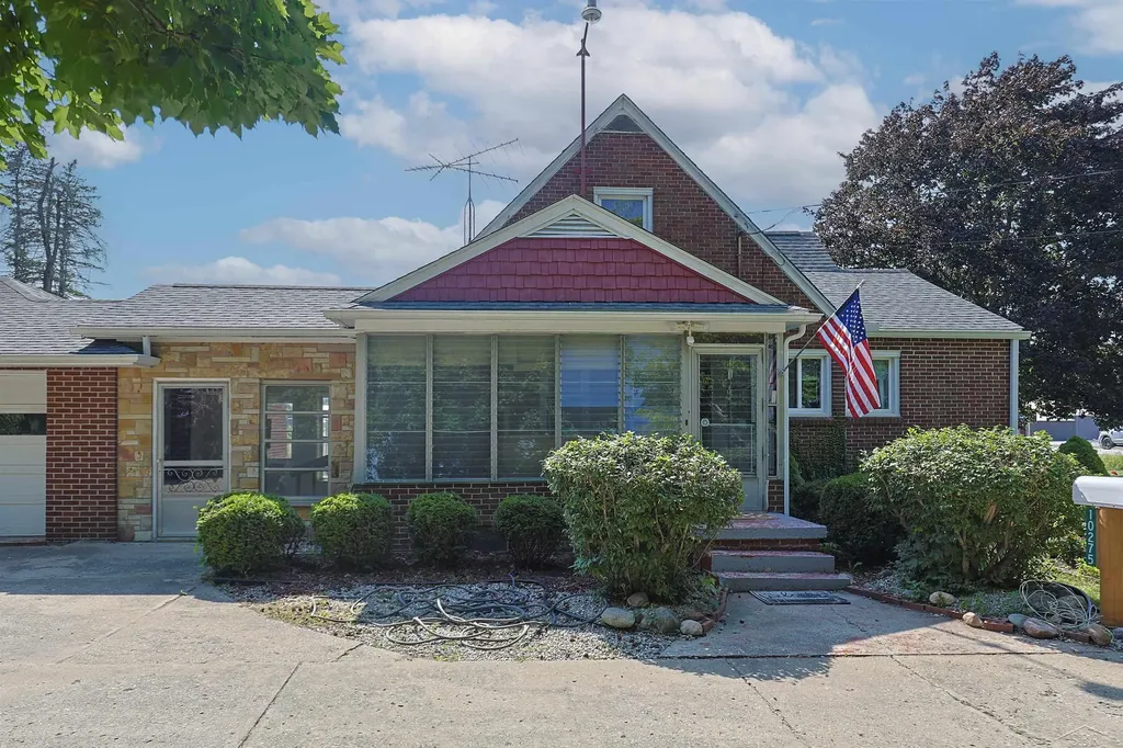 10275 Swan Creek Road Thomas Township MI 48609